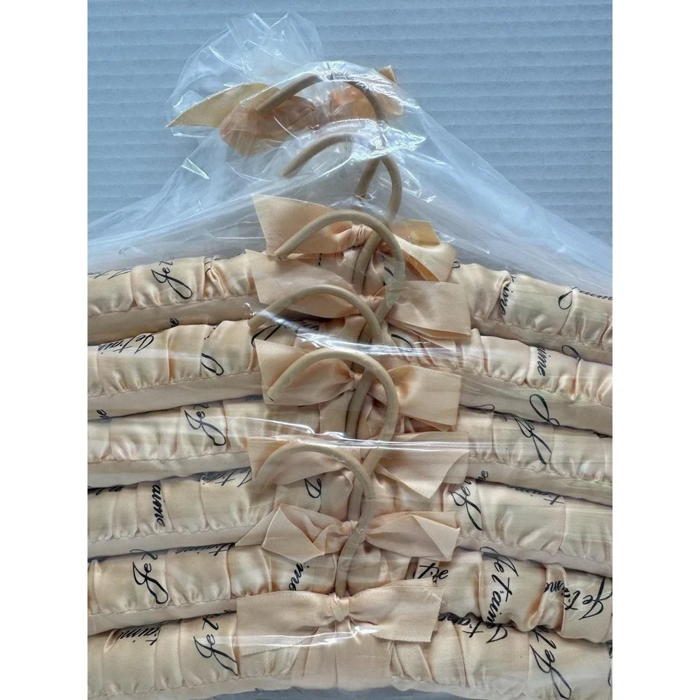 Lot of 6 Vintage satin padded hangers Je t'aime French Script NOS New Lingerie